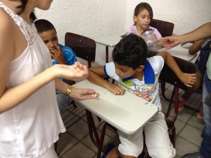 Exposição das larvas do Aedes aegypti